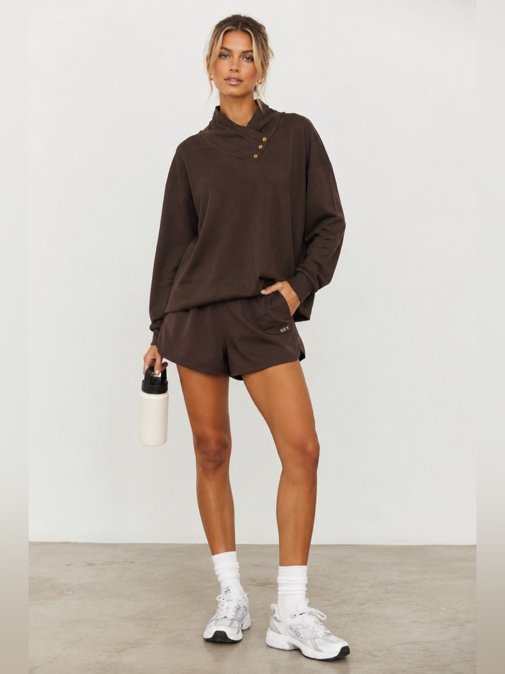 Pull Over  2X with Button Detail Brown